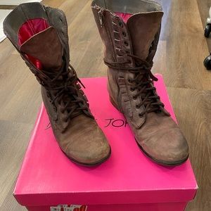 Betsey Johnson lace up combat boots